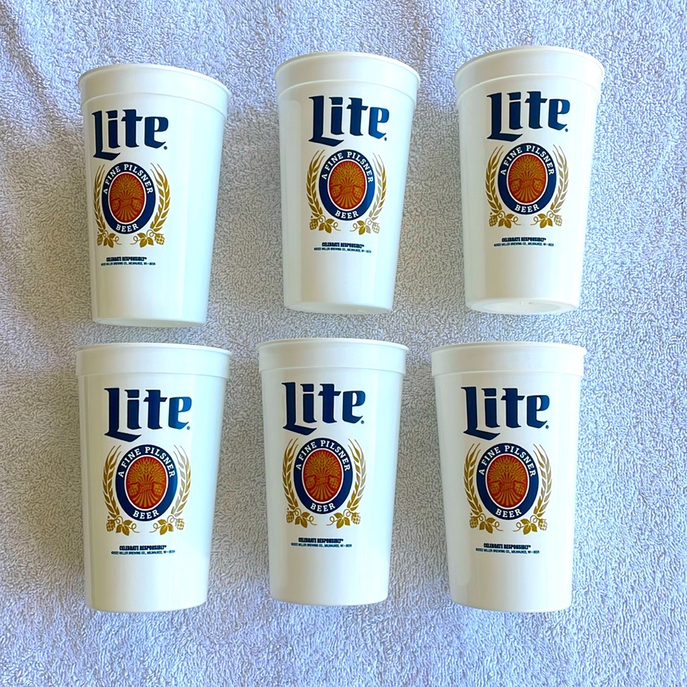 New SIX Reusable White Miller Lite Plastic Cups made USA BPA Free